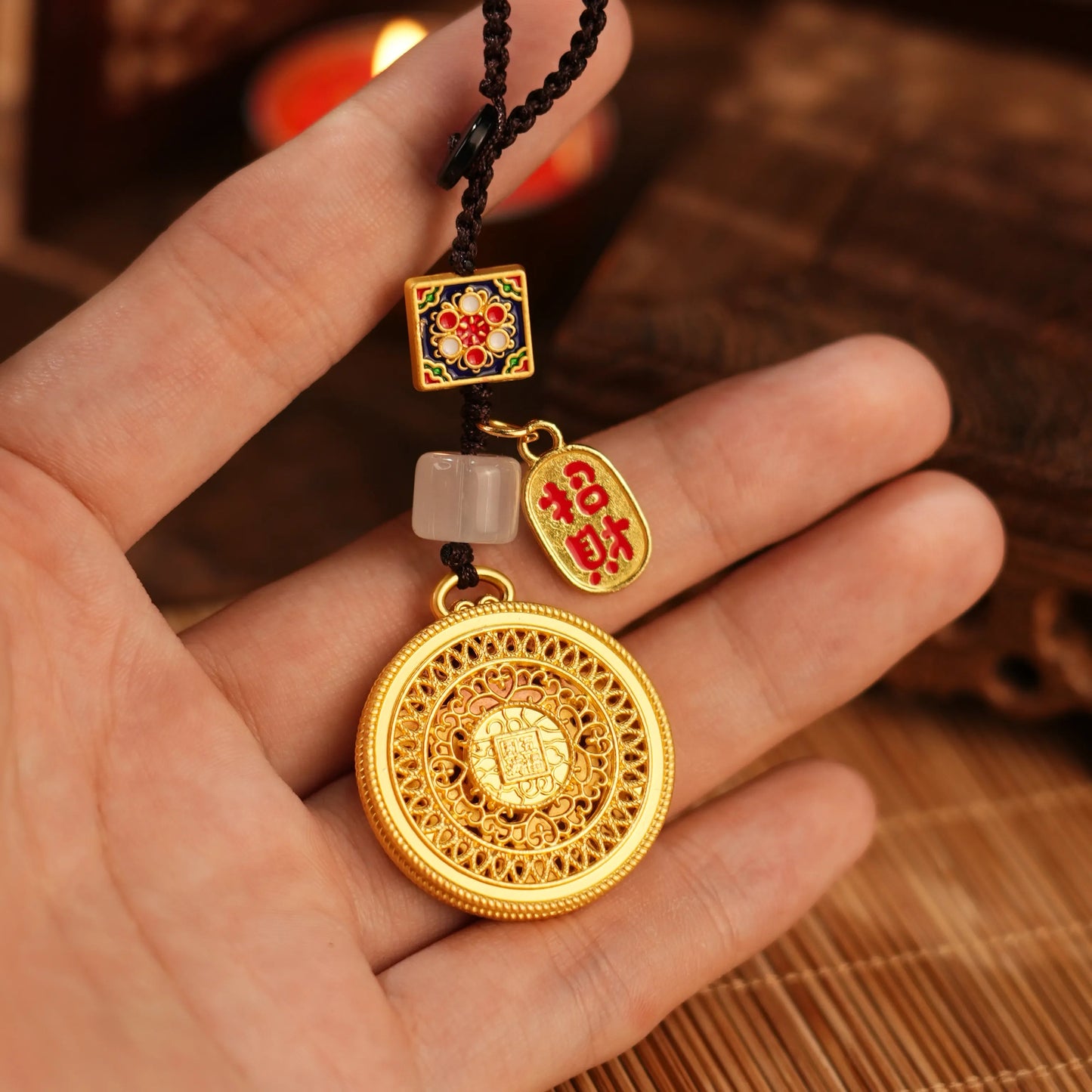 Gilded Fortune Tag Keychain – Taoist Wealth & Luck Amulet (Qianyuan Pavilion) Aoao Toys