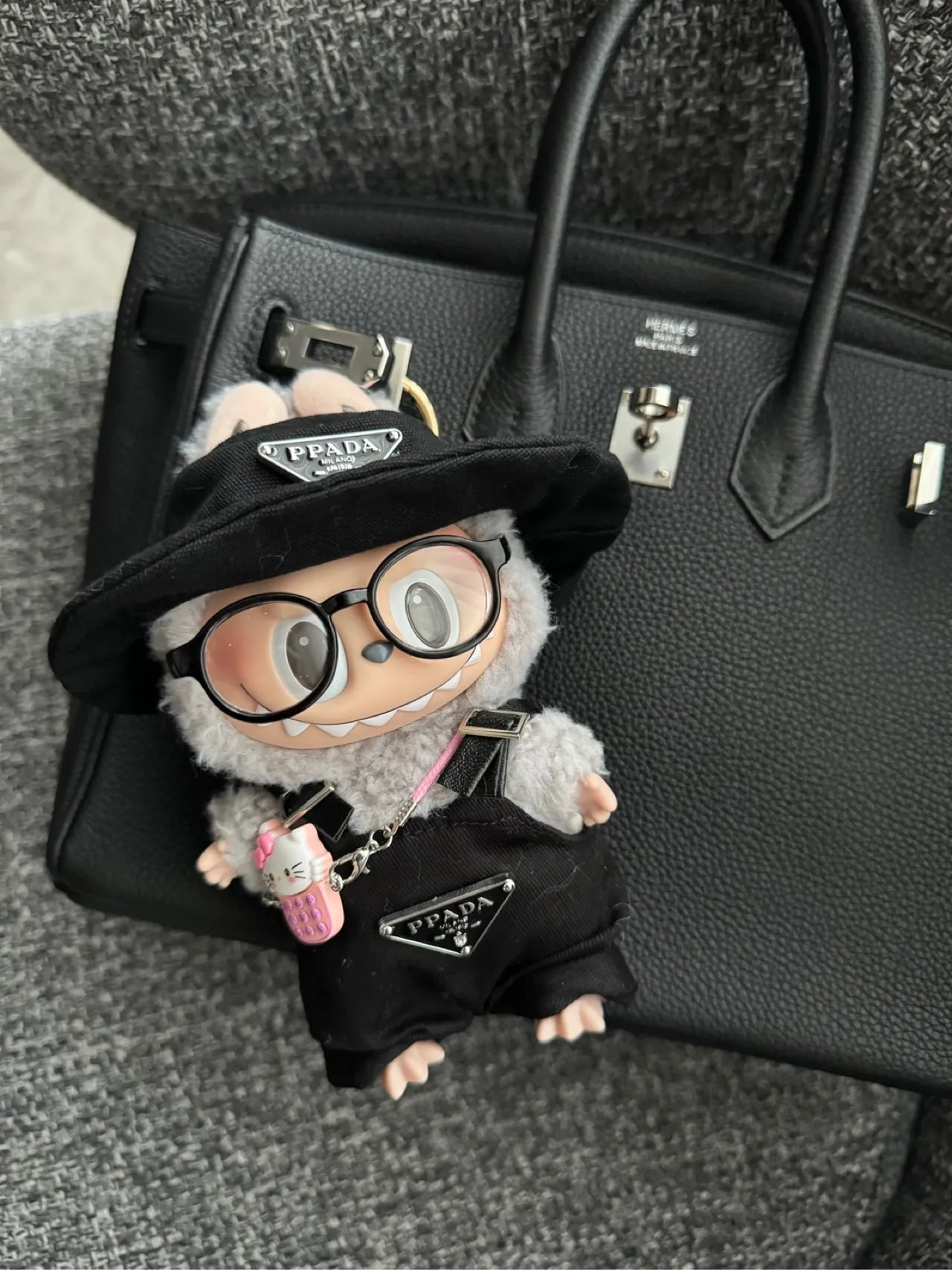 🌟 Cool Girl in Prada-Inspired Labubu Outfit (Gen 1 & 2)Doll & other accessories not included