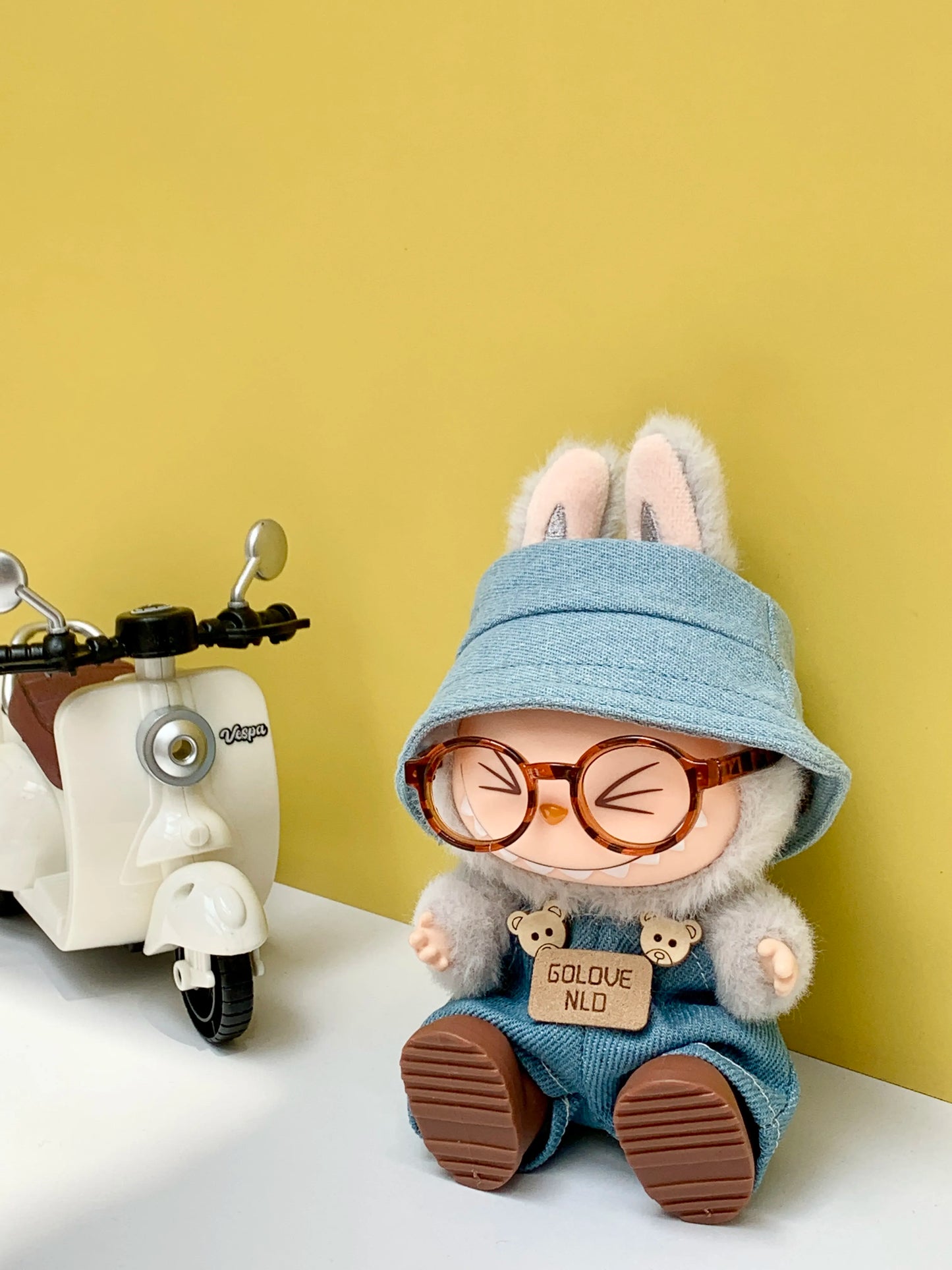 🌟 Labubu Little Bear Overalls 4-Piece Set (Hat + Glasses + Overalls + Shoes • Doll Not Included • A Delightful Addition to Labubu's Wardrobe)