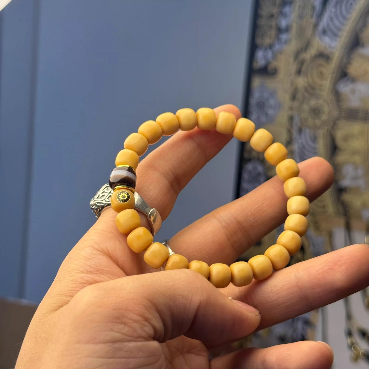 9×8mm Dragon's Back Bodhi Single-row Bracelet with Banded Agate Accents Aoao Toys