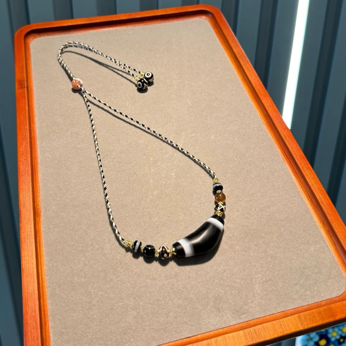Black & White Ox Horn Bead Collarbone Chain Aoao Toys