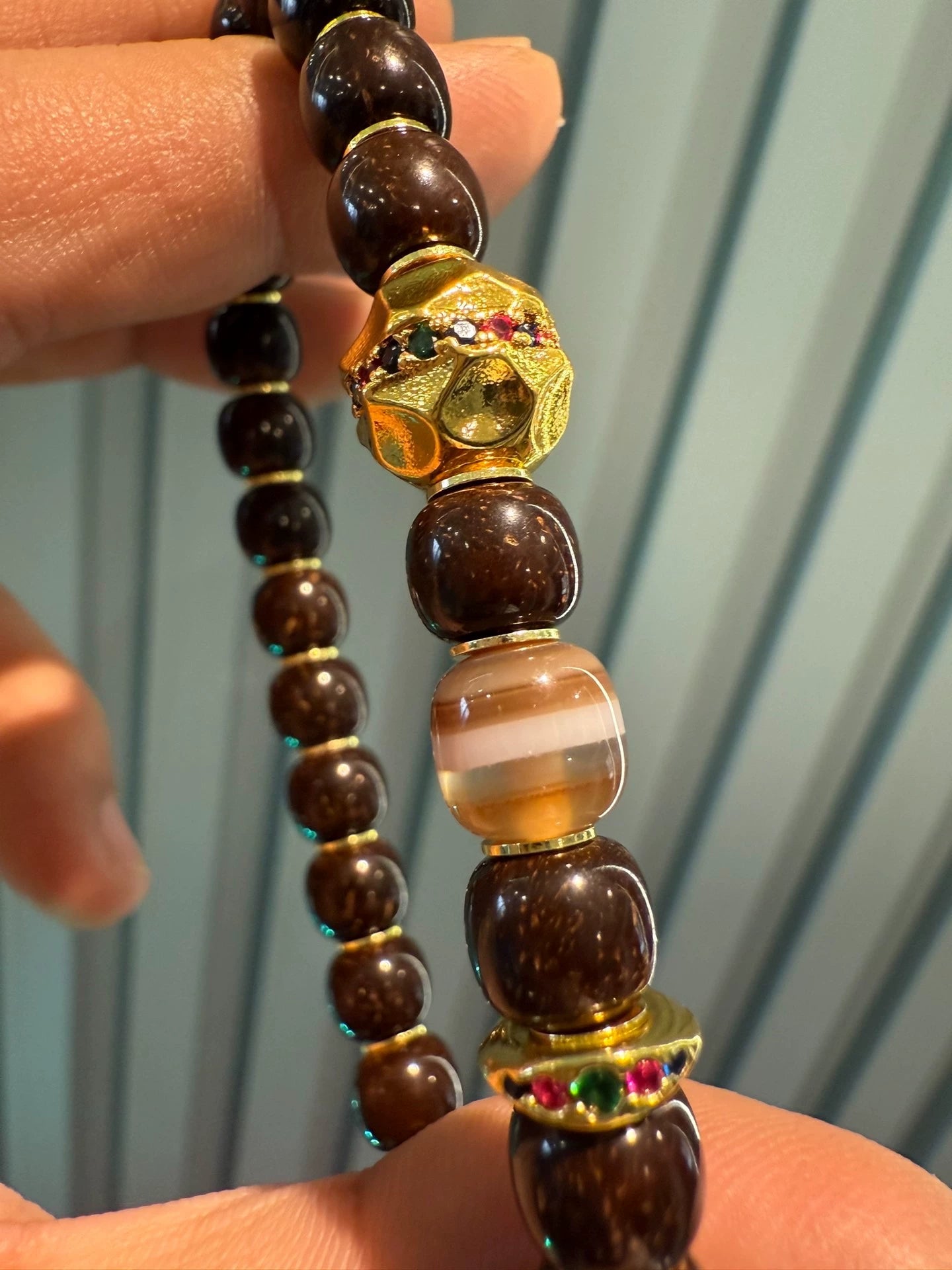 Earth lucky color:Natural Coconut Shell Bead Bracelet – Full Design with Agate Accents & Gold-Plated Details Aoao Toys