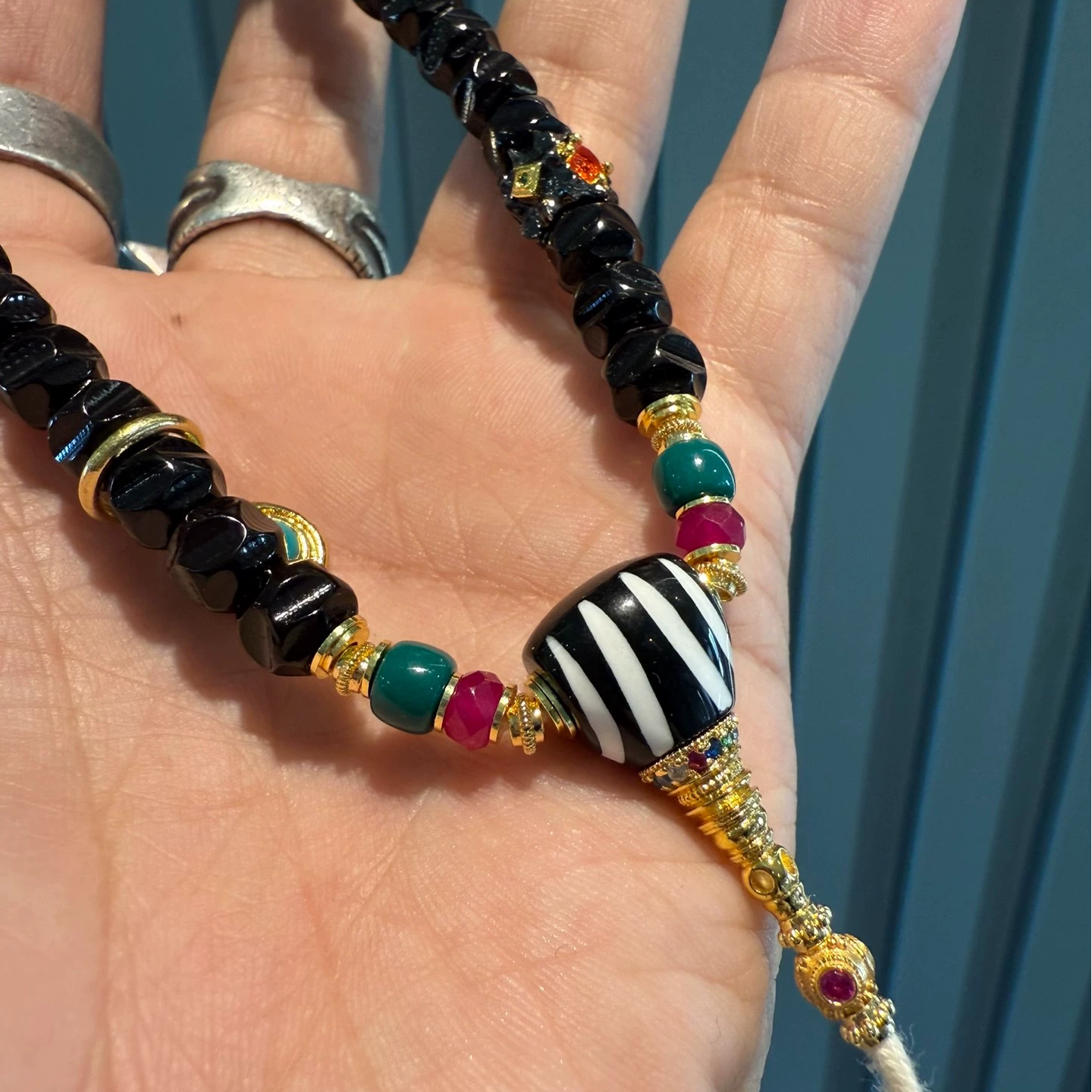 Black Gold Coconut Ti Wu Xiang Handstring • 8mm Tibetan-Style Wenwan Aoao Toys