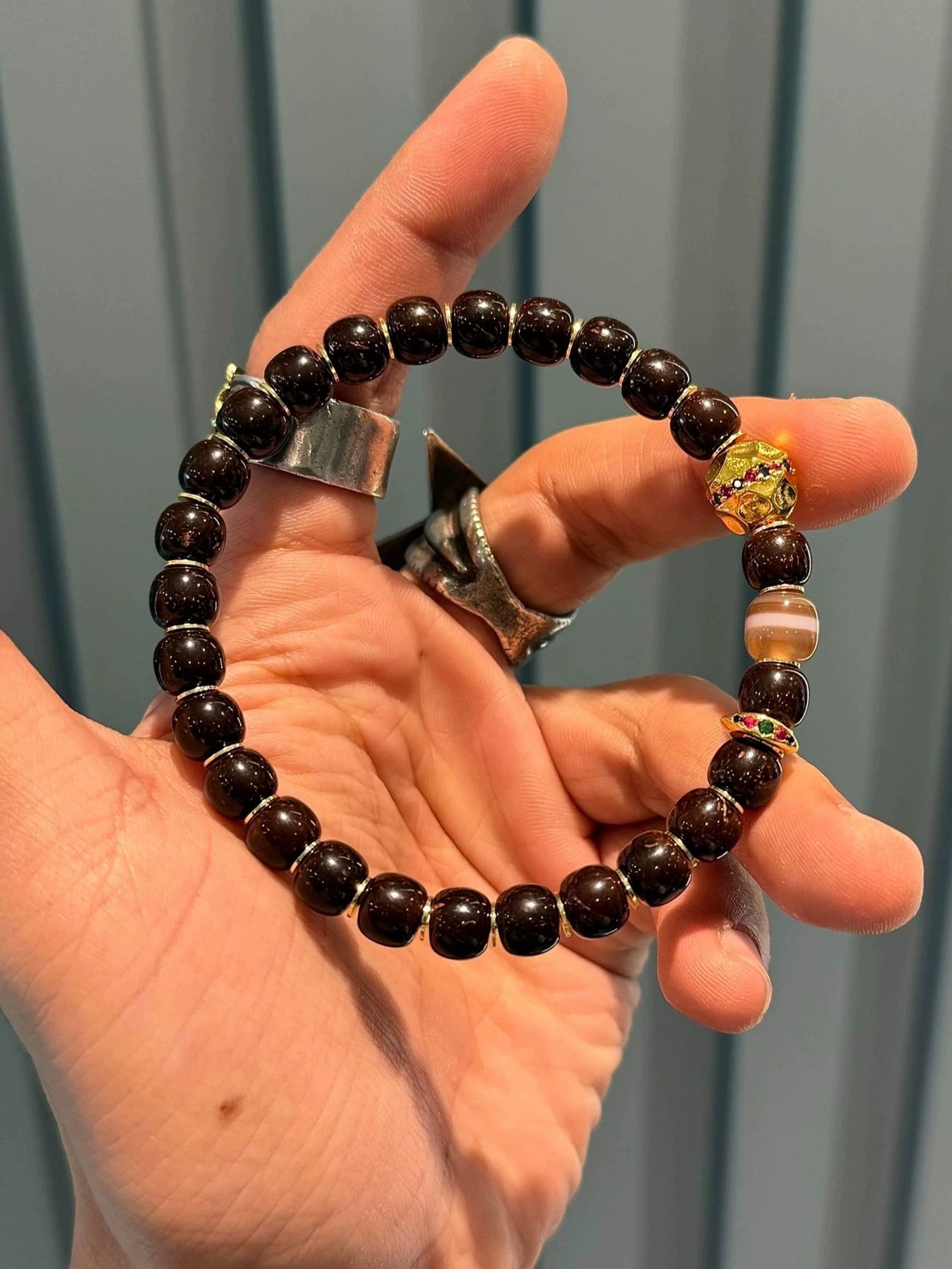 Earth lucky color:Natural Coconut Shell Bead Bracelet – Full Design with Agate Accents & Gold-Plated Details Aoao Toys
