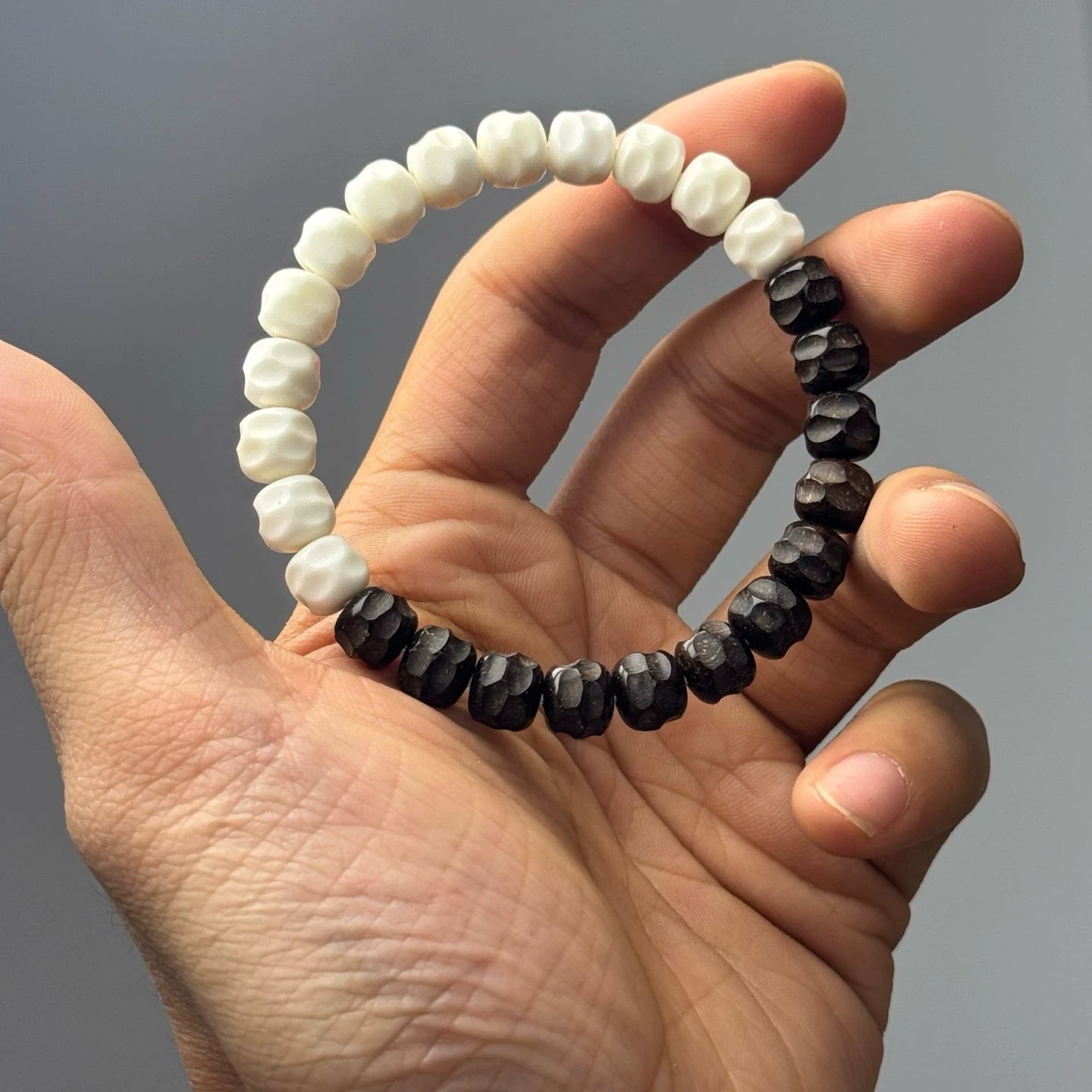 Handcrafted Coconut Palm & White Jade Bodhi Wuxiang Yin-Yang Single Bracelet with 9*8mm Carved Beads Aoao Toys