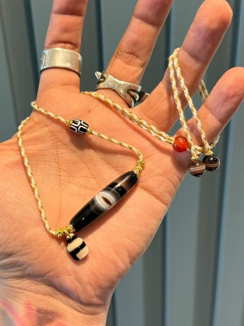 🌟 Black & White Buddha Eye Banded Agate Dzi Necklace Unique Piece • Tibetan Style • Natural Texture • Mixed Gem Accents Aoao Toys