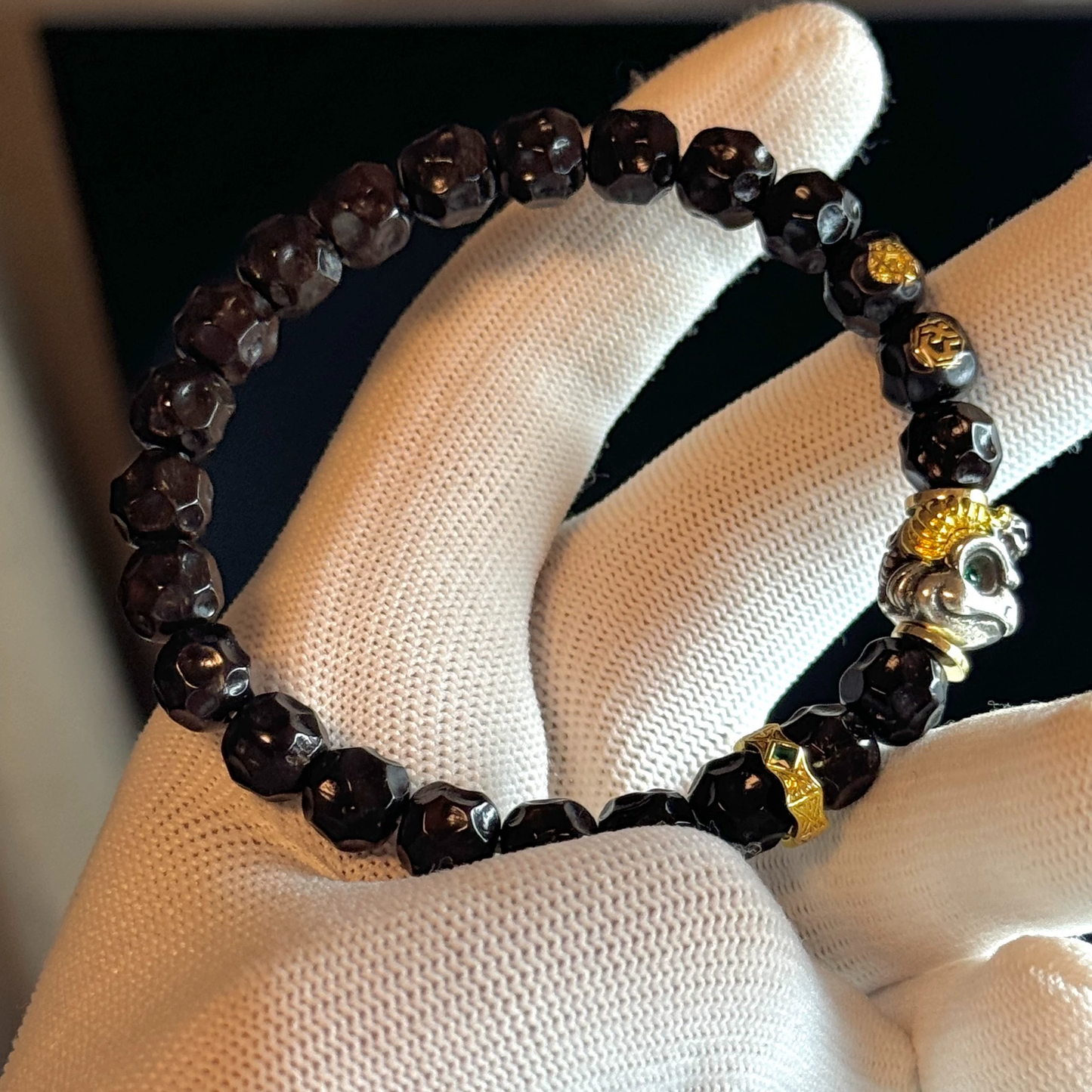 Natural Coconut Palm Wuxiang Single Bracelet with 9*8mm Carved Beads & Two-Tone Garuda Pendant Aoao Toys