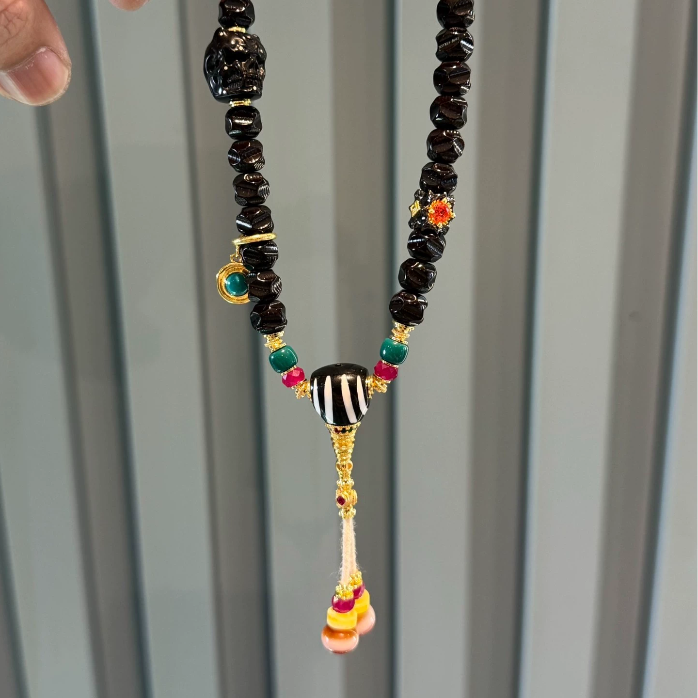 Black Gold Coconut Ti Wu Xiang Handstring • 8mm Tibetan-Style Wenwan Aoao Toys
