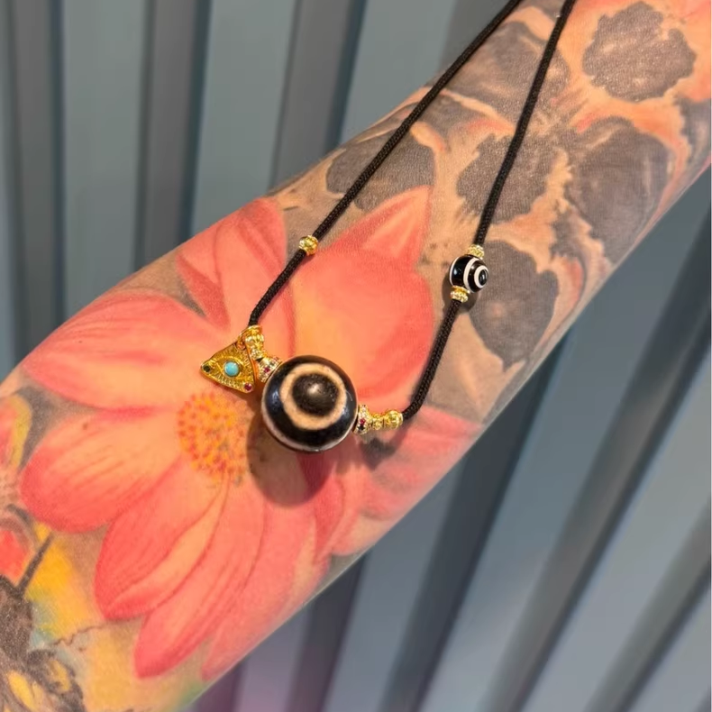 Water lucky color:Black & White Ghost Eye Bead Necklace – Timeless Tibetan Design Aoao Toys
