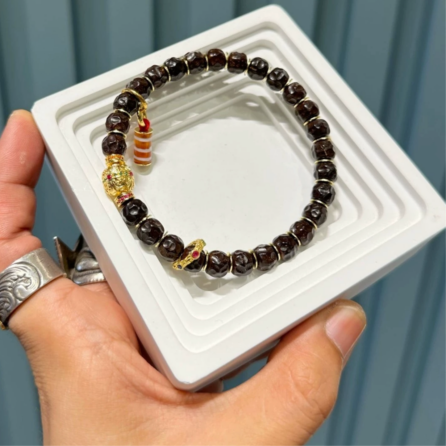 Natural Coconut Bead Bracelet – 8mm (0.31 in)Rustic Design with Agate Accents Aoao Toys