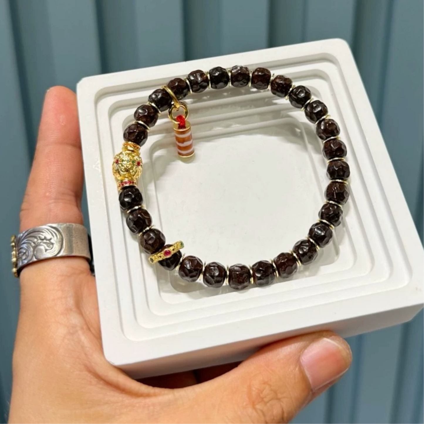 Natural Coconut Bead Bracelet – 8mm (0.31 in)Rustic Design with Agate Accents Aoao Toys