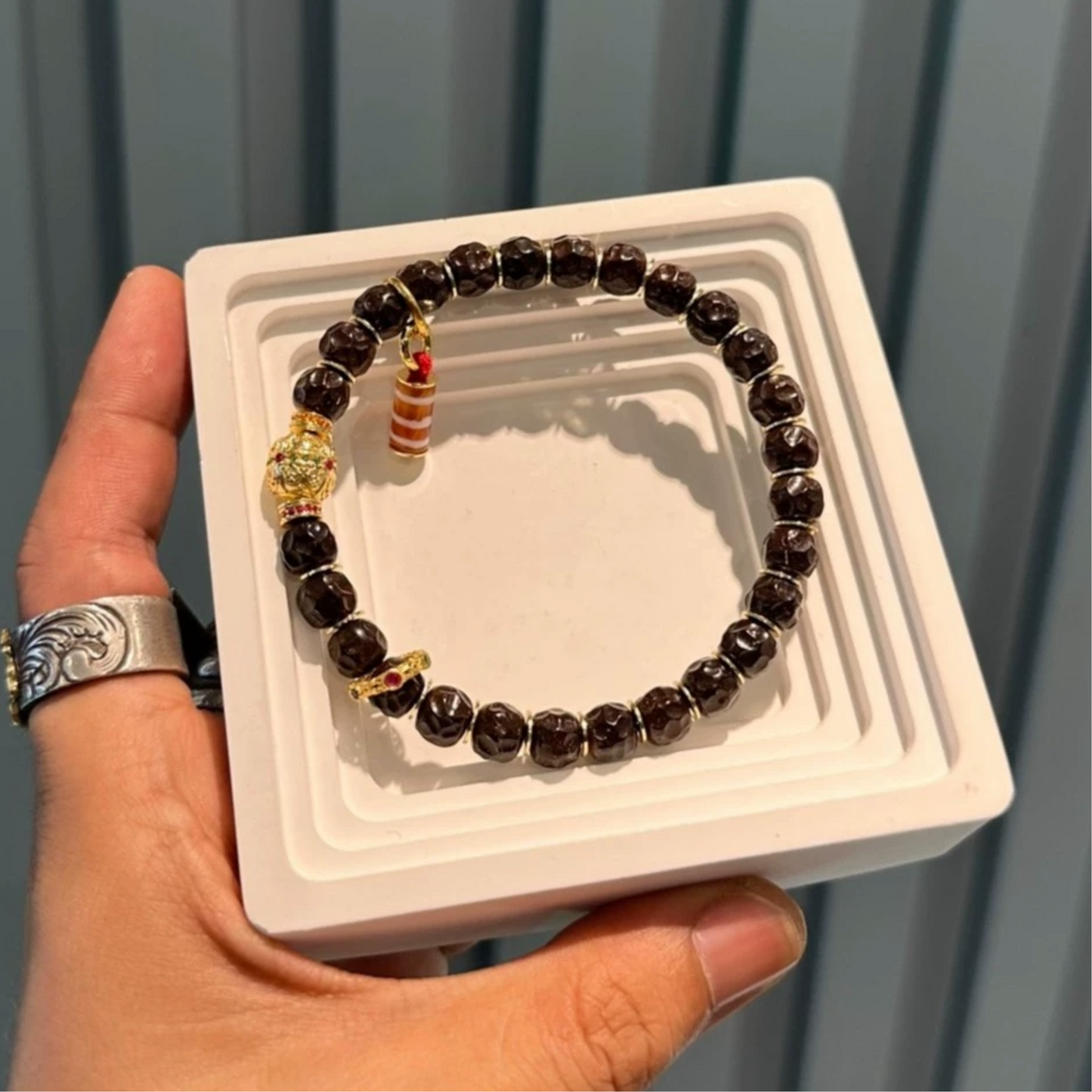Natural Coconut Bead Bracelet – 8mm (0.31 in)Rustic Design with Agate Accents Aoao Toys