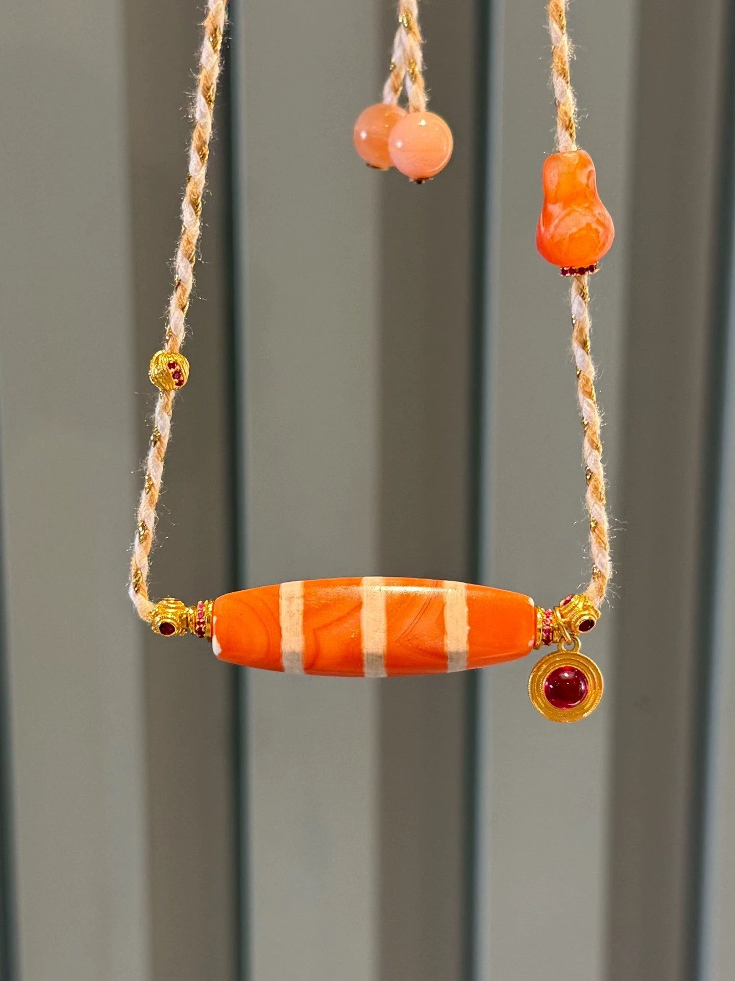 Western Asian Style Salmon-pink Carnelian Three-line Inlaid Bead Necklace with Pyu & Tibetan Influences Aoao Toys
