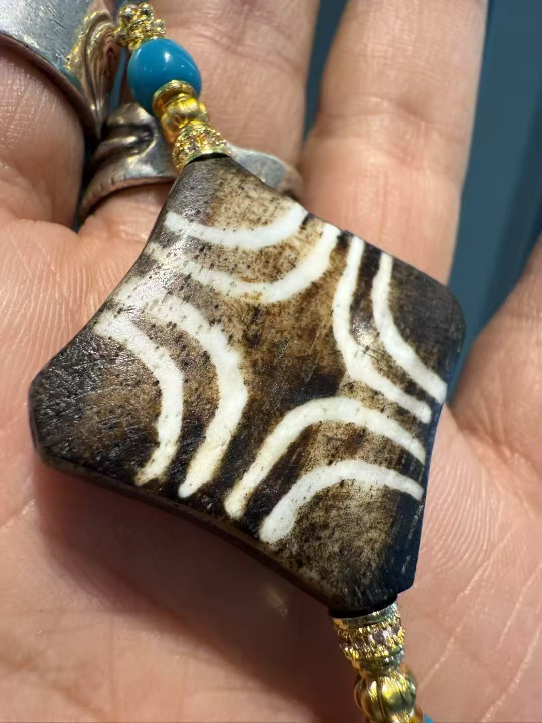 【Tibetan Heritage · Ancient Bead Reconstruction】Fossilized Wood Football Bead Necklace Aoao Toys