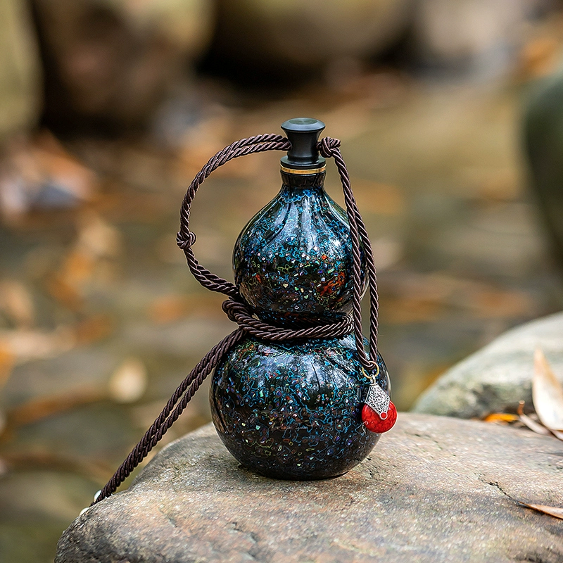 Wuhe Lacquer Gourd Wine Pot – Handcrafted Symbol of Personal Wealth & Summer Elegance Aoao Toys