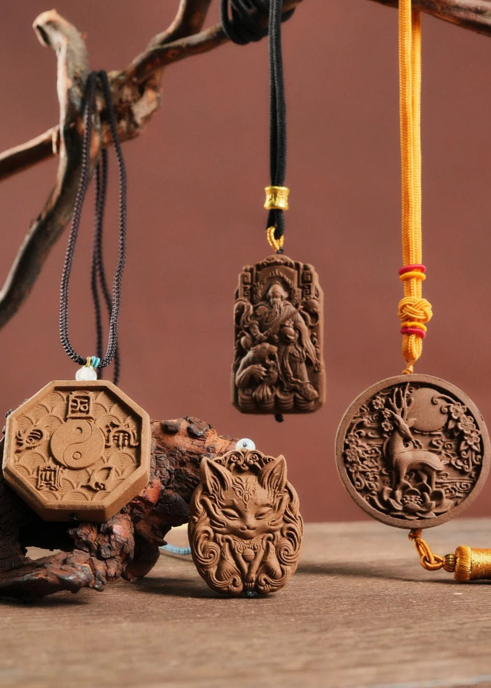 Tiantaishan Incense Pendant Necklace · Handcrafted Chinese Heritage Amulet with Natural Aromatic Woods（副本） Aoao Toys