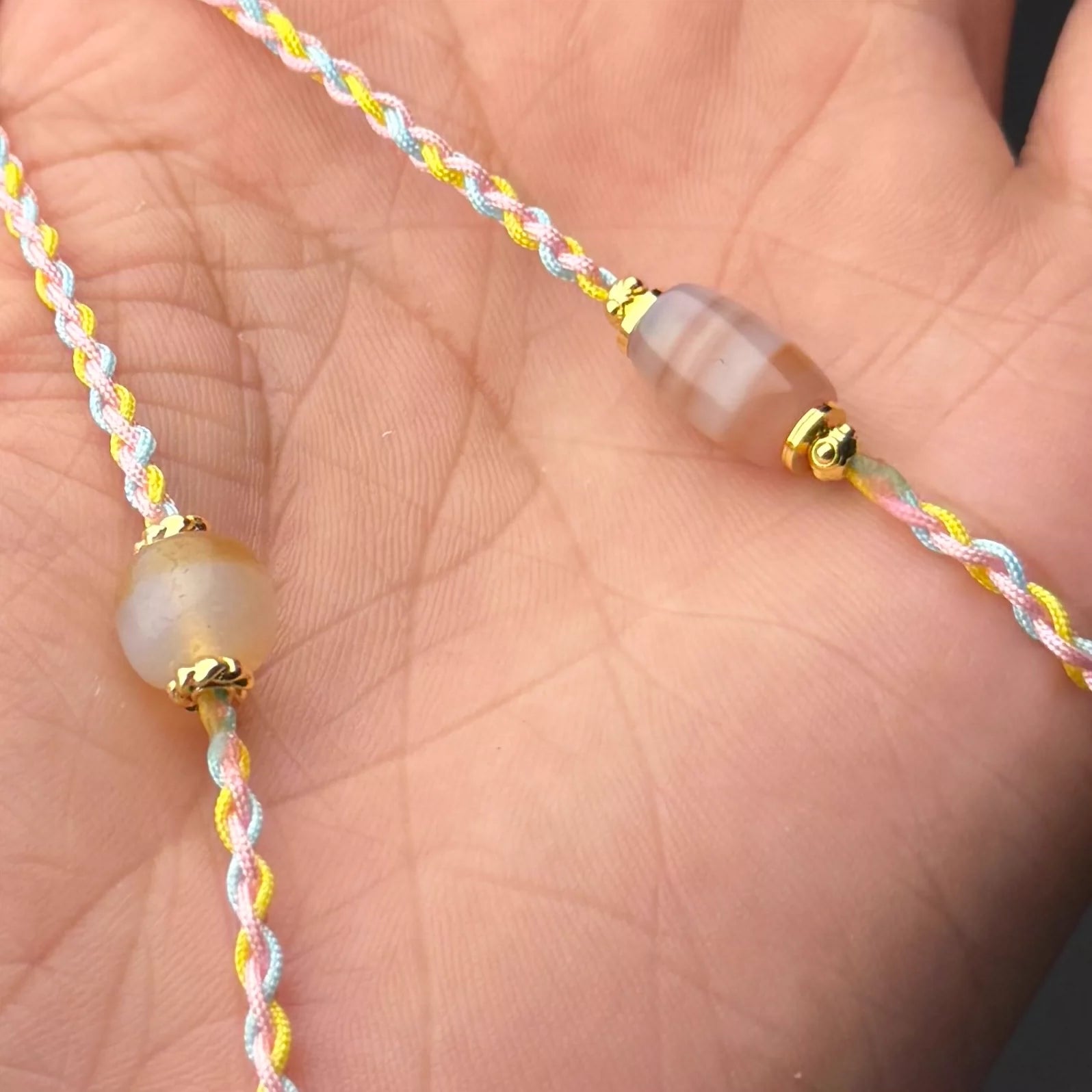 🌟 Purple-Pink Banded Agate Collarbone Necklace 48.5mm×13mm Wide-Line Bead • Handwoven Rope • Vibrant Natural Hues Aoao Toys