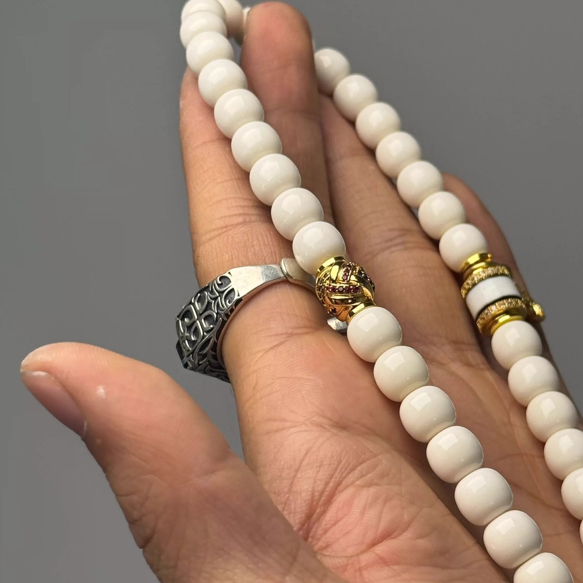 Camel Bone Old-Style Handheld Bracelet • 9×8mm Aoao Toys