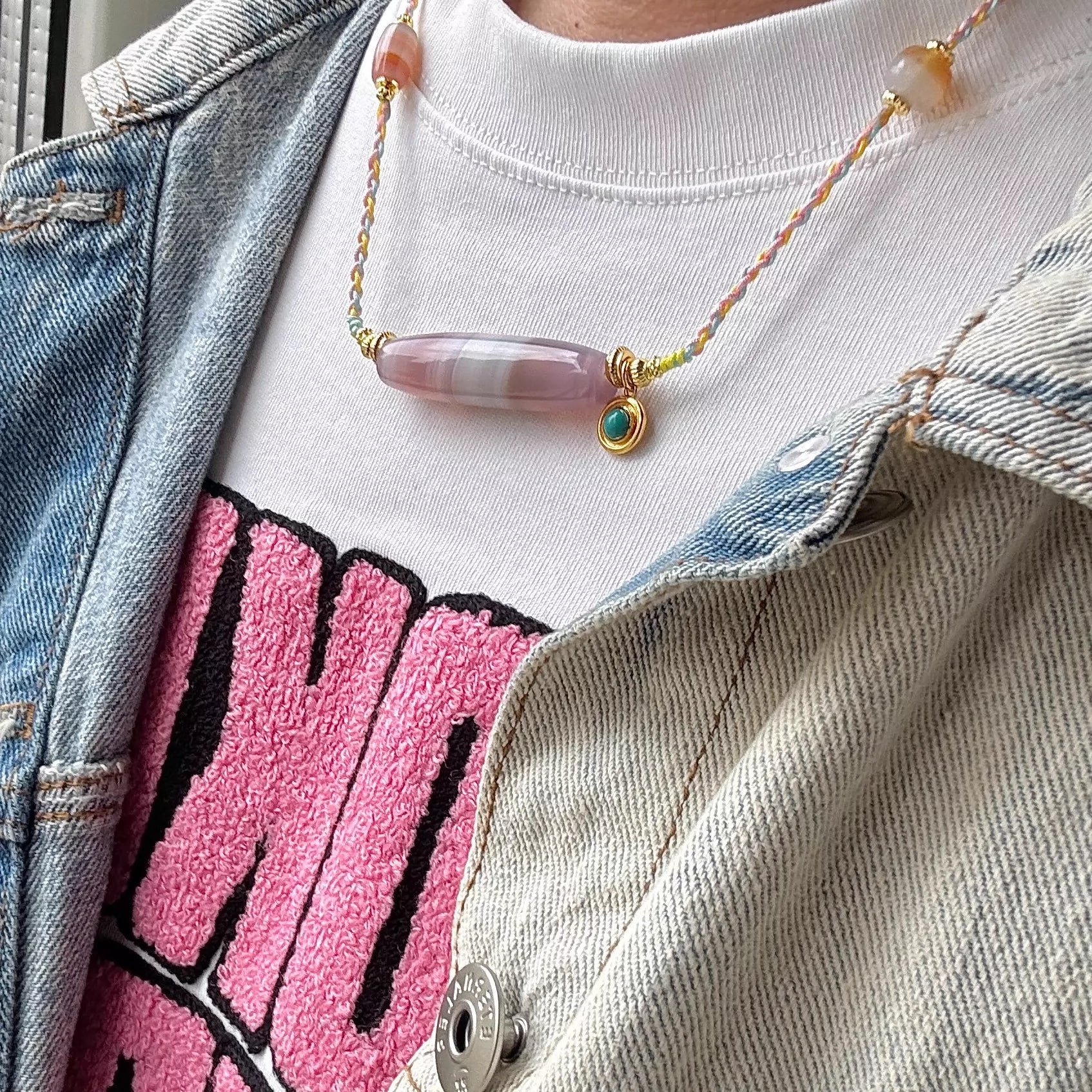 🌟 Purple-Pink Banded Agate Collarbone Necklace 48.5mm×13mm Wide-Line Bead • Handwoven Rope • Vibrant Natural Hues Aoao Toys