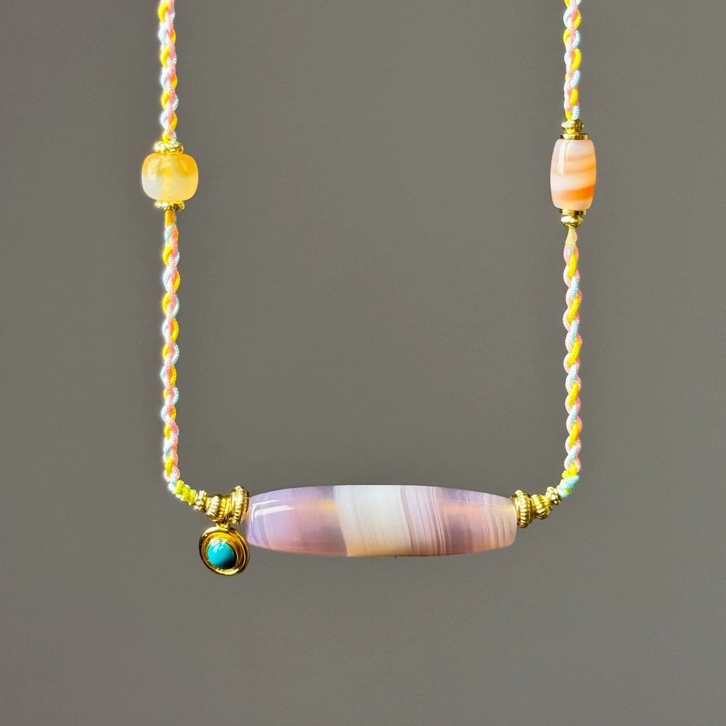 🌟 Purple-Pink Banded Agate Collarbone Necklace 48.5mm×13mm Wide-Line Bead • Handwoven Rope • Vibrant Natural Hues Aoao Toys