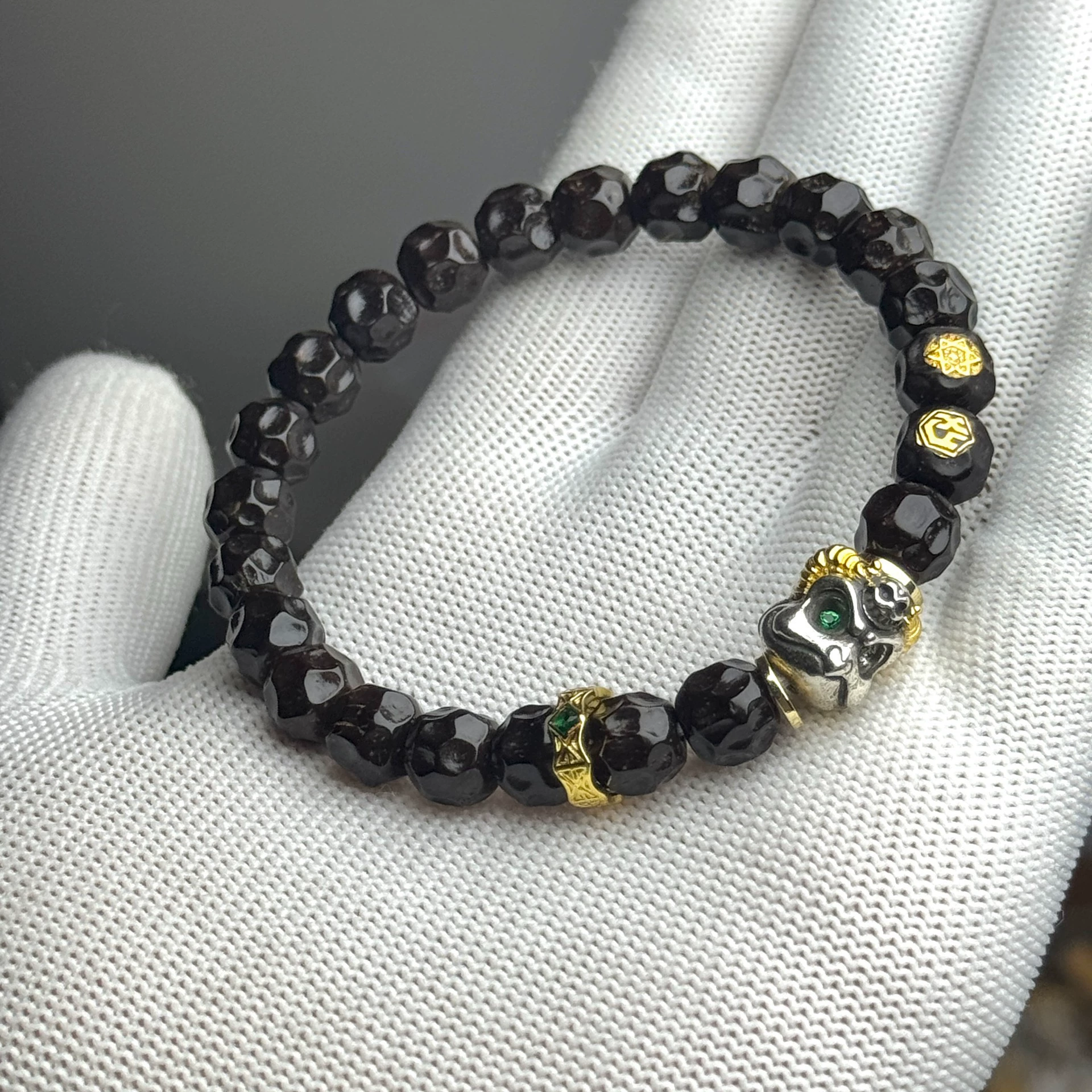 Natural Coconut Palm Wuxiang Single Bracelet with 9*8mm Carved Beads & Two-Tone Garuda Pendant Aoao Toys