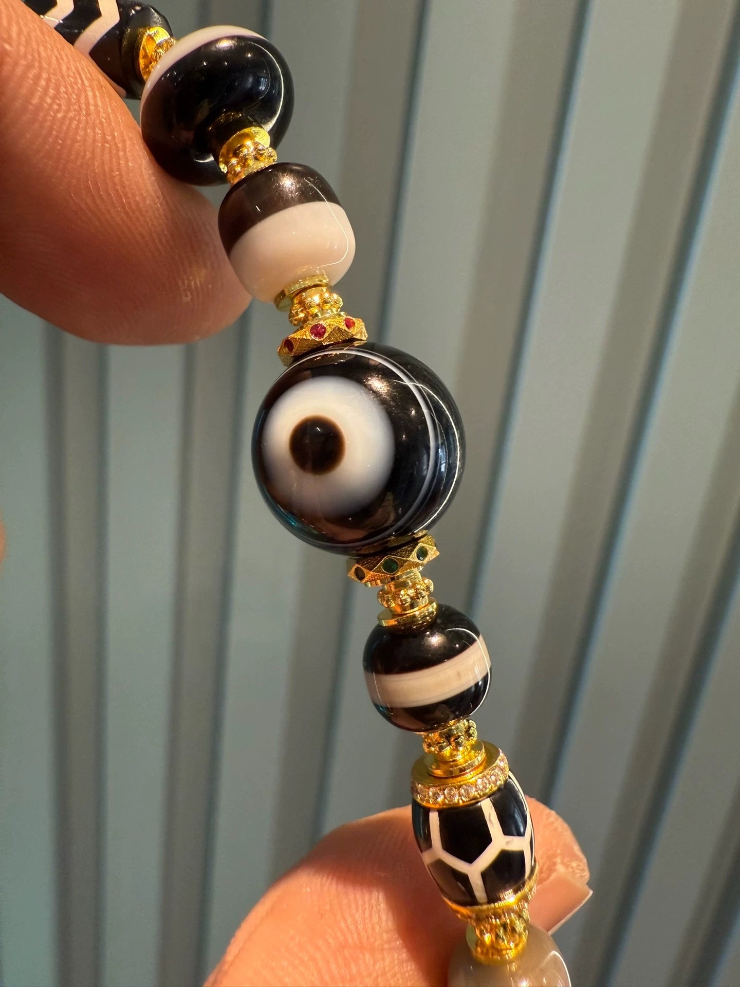 Tibetan Multi-Treasure Sardonyx Handstring • Rainbow Gradient Ancient Bead Fusion Aoao Toys