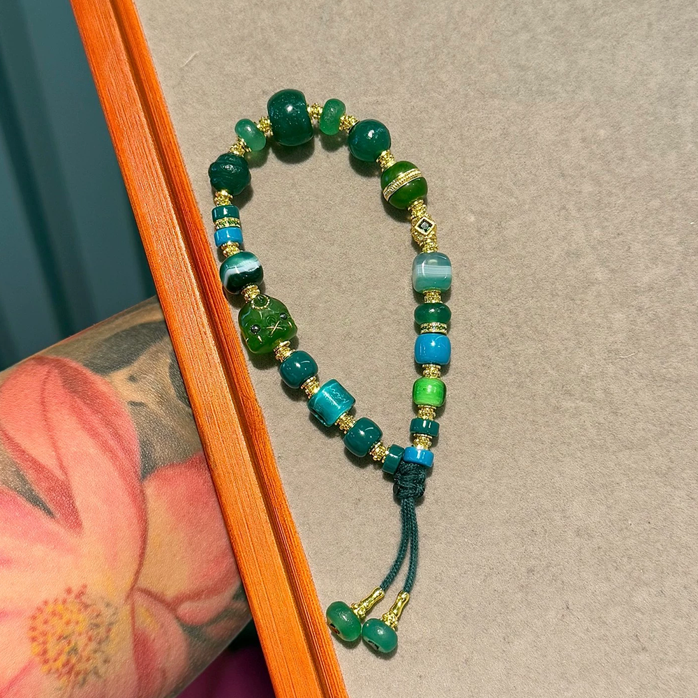 Wood lucky color:Tibetan-Inspired Green Agate Bracelet Aoao Toys