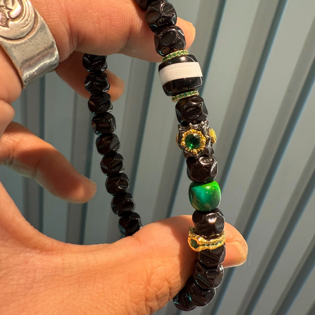 Lucky Water Color: Black Gold Coconut Seed 8mm Bead Bracelet – Handmade Tibetan-Inspired Meditation String