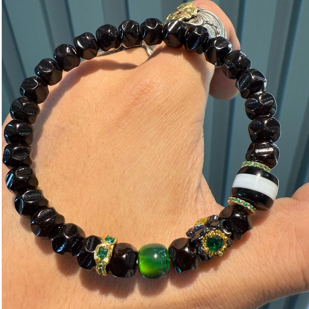 Lucky Water Color: Black Gold Coconut Seed 8mm Bead Bracelet – Handmade Tibetan-Inspired Meditation String